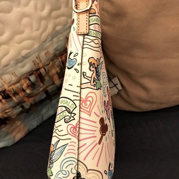 D&B Disney Sketch Crossbody NWT!!! 🥰 - Picture 3 of 6